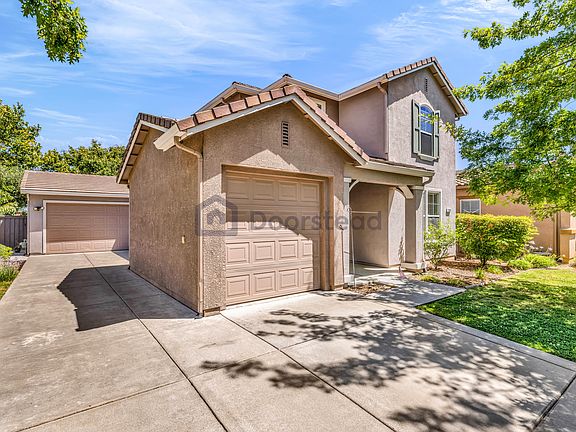 2nd image of 12091 Erato Cir