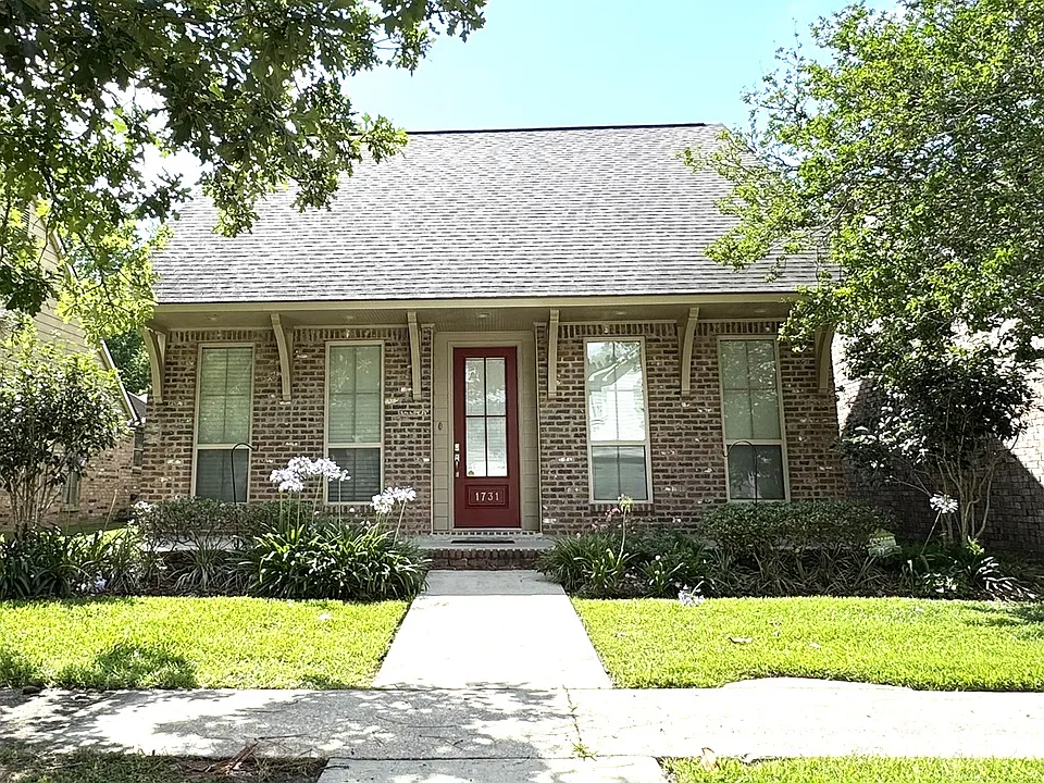 1731 Twisted Oak Ln