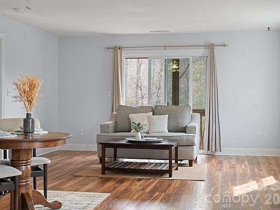 2nd image of 40 Foxden Dr Unit 204