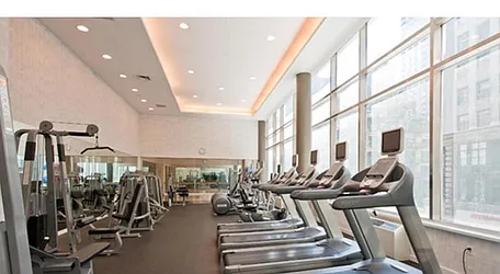 Rented by R New York