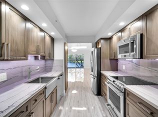 801 SW 141st Ave APT 210O, Pembroke Pines, FL 33027