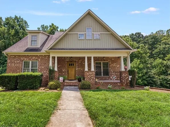 5767 Beaver Pond Trl, Pfafftown, NC 27040
