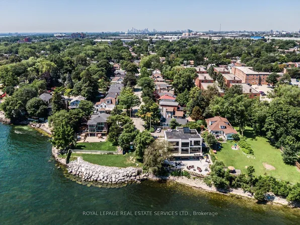 25 Miles Rd, Toronto, ON M8V 1V4