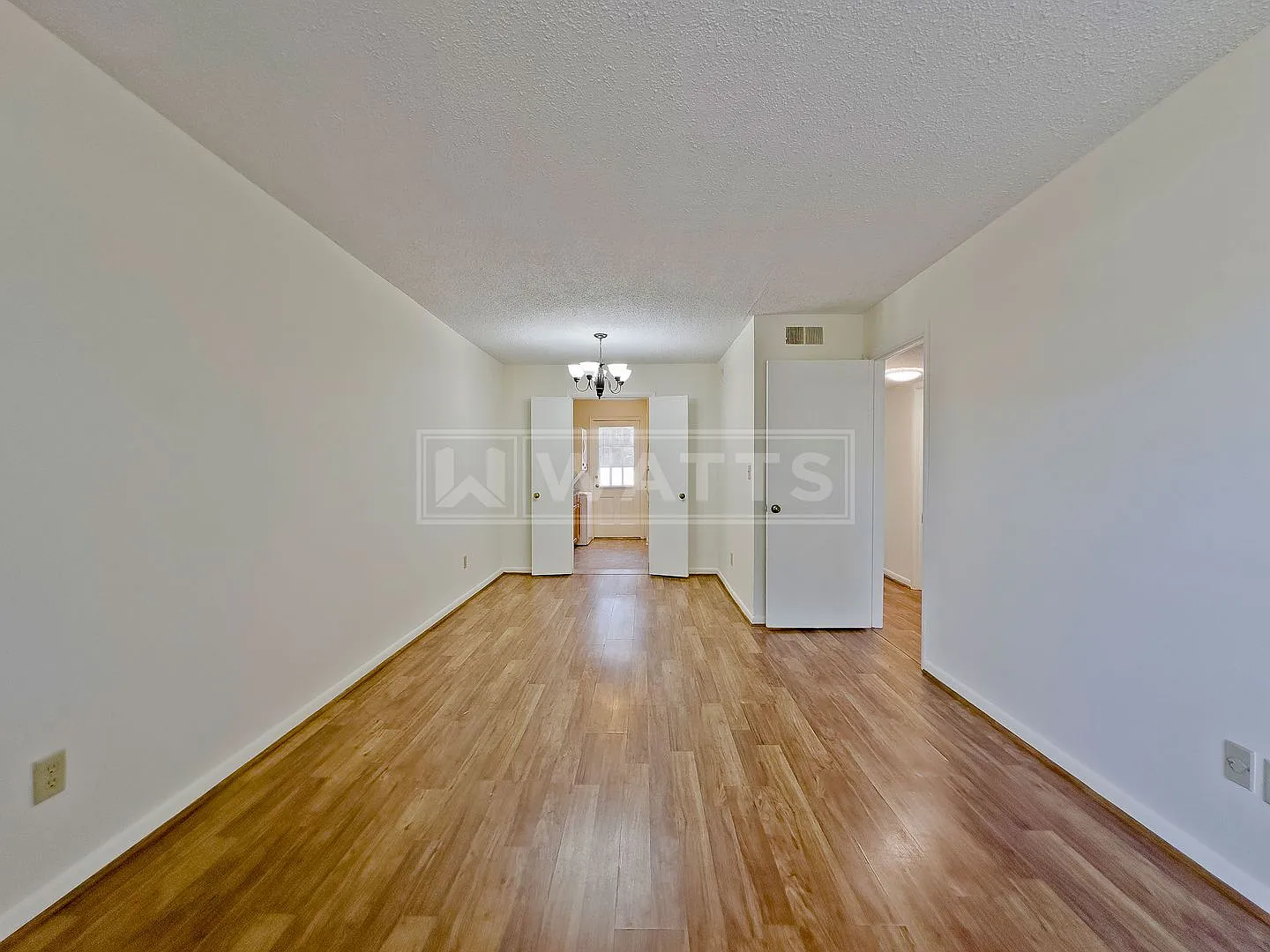 Savannah Square Apartments — Photo 4