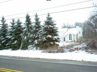 3000 Lower Mountain Rd, Sanborn, NY 14132