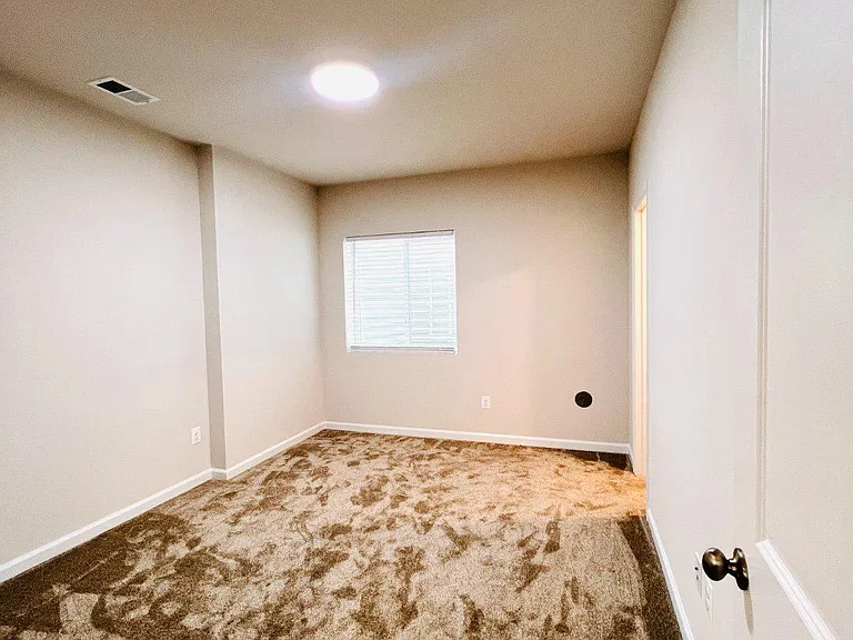9875 Selkie Ln #BASEMENT — Photo 15