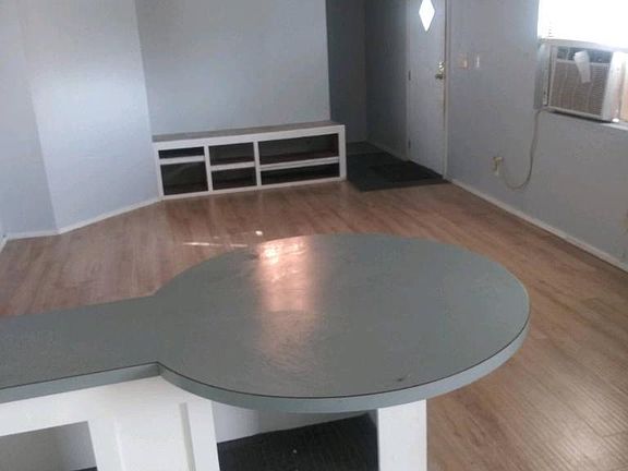 Easy to clean floors and ceiling fan