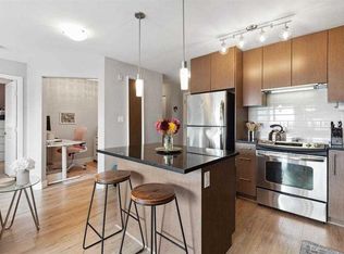 15745 Croydon Dr #313, Surrey, BC V3Z2L5