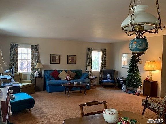 4th image of 10 Seabrook Ln