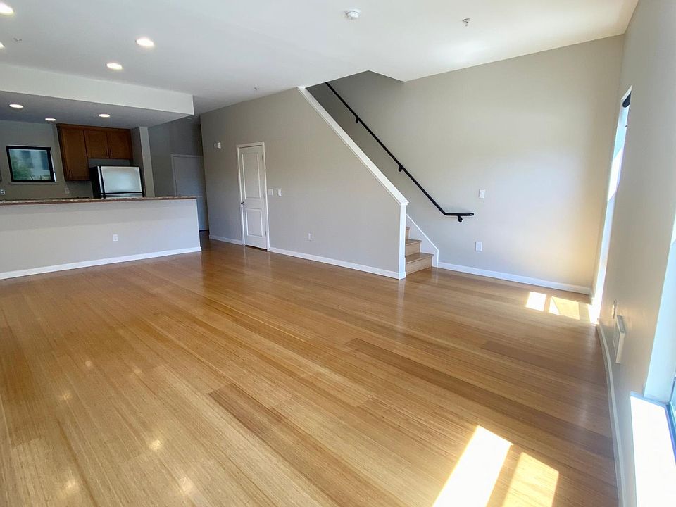 1st image of 670 King St