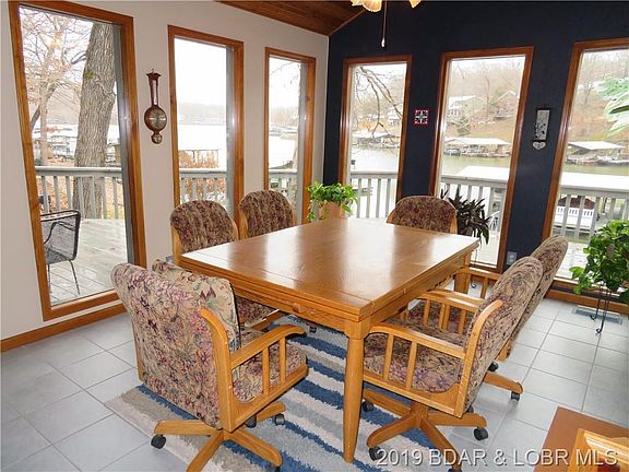 3rd image of 1039 Crawford Dr