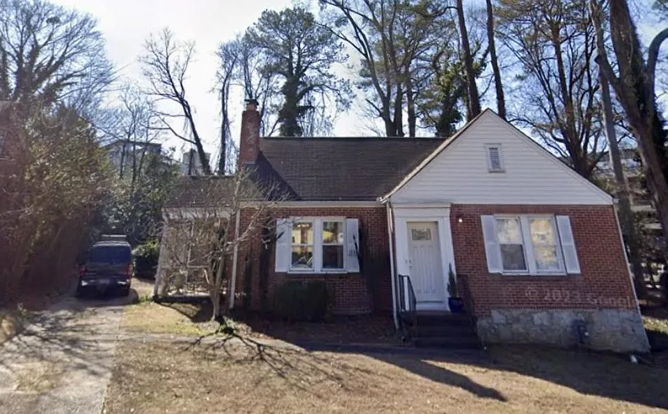 1976 Ridgewood Dr