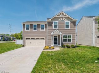 117 Fall Lake Ln, Amherst, OH 44001