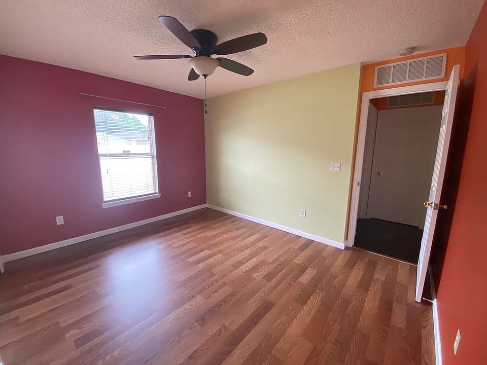 1st image of 8452 Stelling Dr S