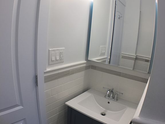 5th image of 31 Ocean Pkwy APT 3F