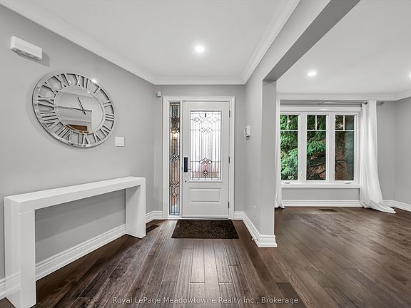 3rd image of 2135 Chrisdon Rd