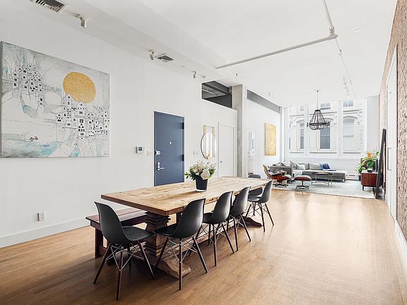 2nd image of 81 White St APT 2E