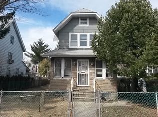 15903 84th Dr, Jamaica, NY 11432