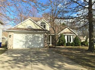 1950 Pinedale Dr, Toledo, OH