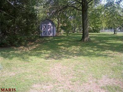 3rd image of 105 Baxter Acres Dr