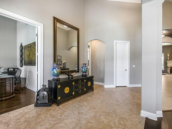 4th image of 2541 Livenza Pl