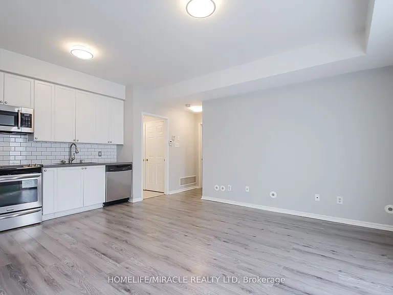 3056 Eglinton Ave W #62 — Photo 7