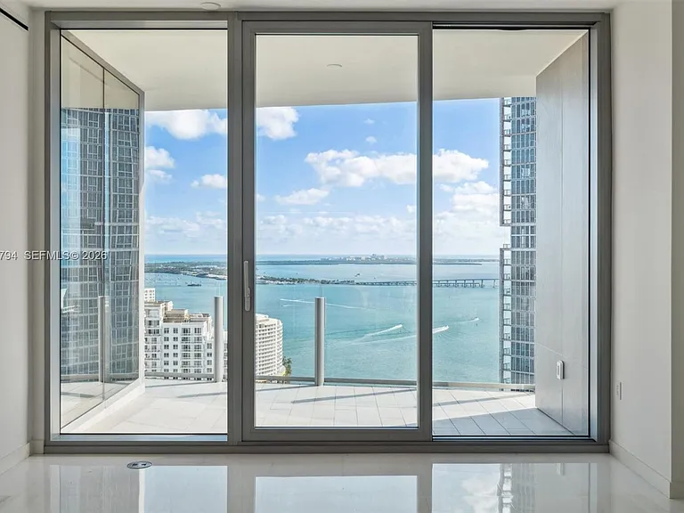 300 Biscayne Boulevard Way #3805W — Photo 3