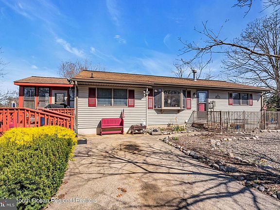 2nd image of 1968 Sweetwood Dr