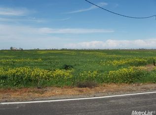 835 Dos Reis Rd, Lathrop, CA 95330