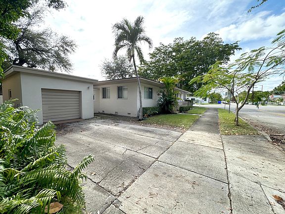 2nd image of 4 NE 47th St