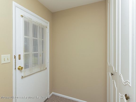5th image of 1011B Aberdeen Dr #1002