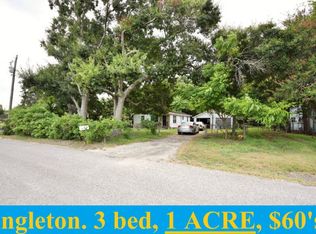 1116 Wayne Dr, Angleton, TX 77515