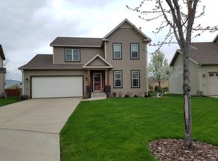 15 Eagles Perch Cir, Madison, WI 53718