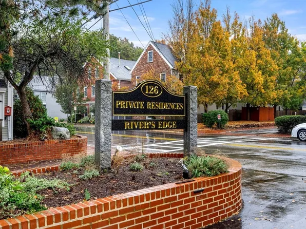 126 Merrimac St Unit 7, Newburyport, MA 01950