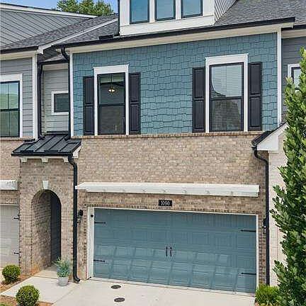 2nd image of 1090 Harper Dr