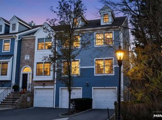 630 Fairfax Dr, Ramsey, NJ 07446