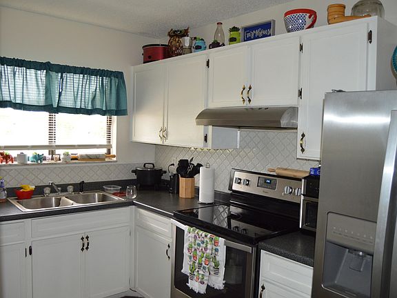 4th image of 1486 Leeward Ave SE