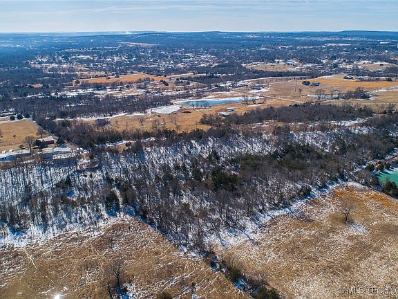 5th image of 516 Krebs Lake Rd