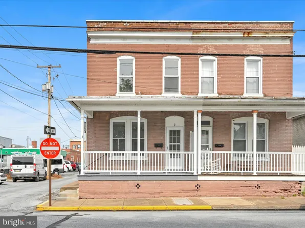 3 S Pine St, Middletown, PA 17057