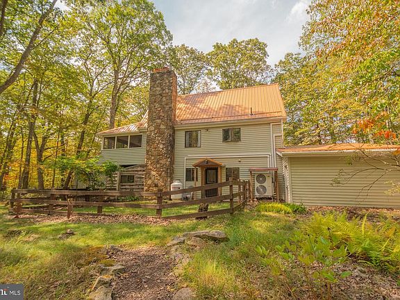 4th image of 961 Cedar Ln