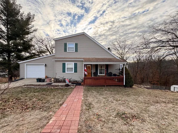 3 Orlando Dr, Hannibal, MO 63401