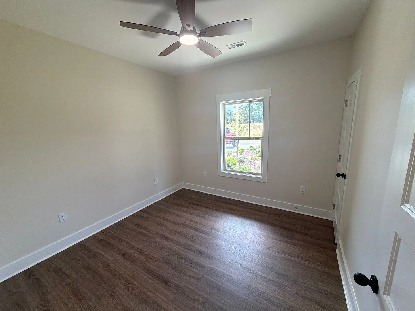 225 Deer Trail — Photo 3