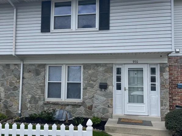 970 E Maple St #U-0015, Palmyra, PA 17078