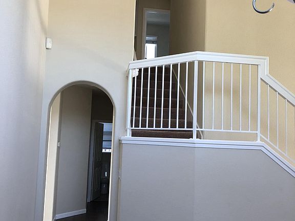 5th image of 4040 Coleman Cir
