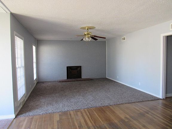 4th image of 808 E Tate St