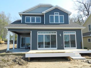 7304 S Crooked Lake Dr, Delton, MI