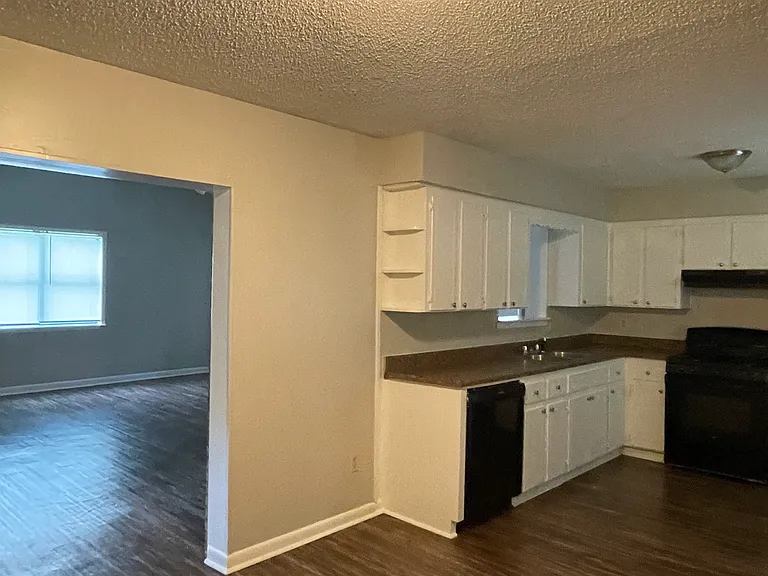 20 Hanover Dr — Photo 4