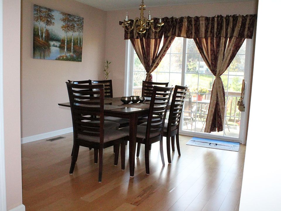 Dining Room, spacious, lighted, good view, Access to Deck