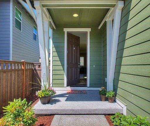 2nd image of 9063 Buttercup St SE