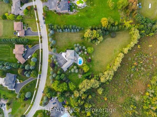 372 Burns Blvd, King, ON L7B 1E1